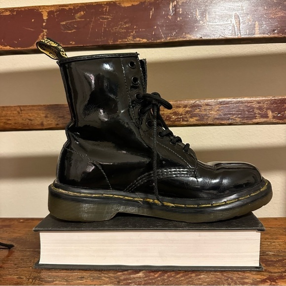 Dr. Martens Black Patent Leather Original Lace Up Combat Boots Docs - Picture 3 of 16